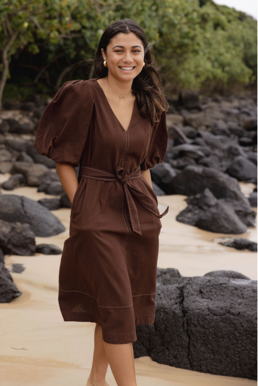 Puff sleeve brown midi dress with v-neckline and waist tie